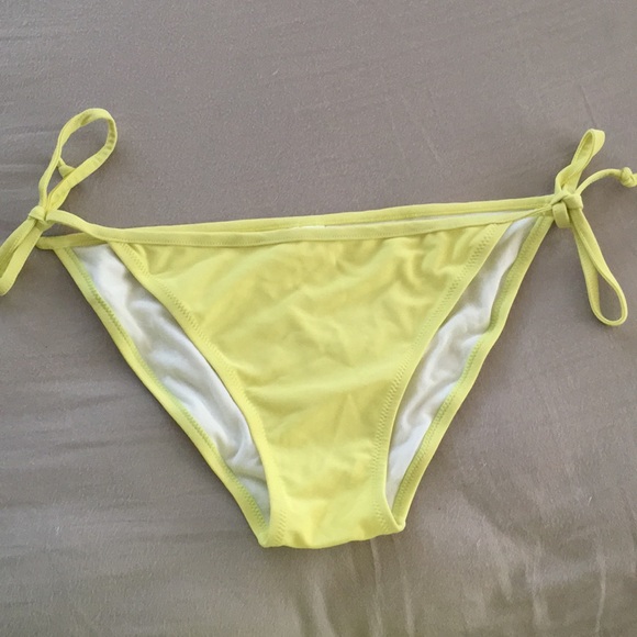 Swimwear - Picture 3 of 8